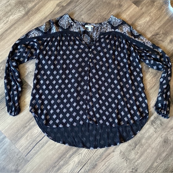 ***Relisting Soon*** Amuse Society Globe Trotter Henley top - Picture 3 of 9